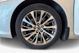 harmaa Lexus ES 2021 kuva 12.