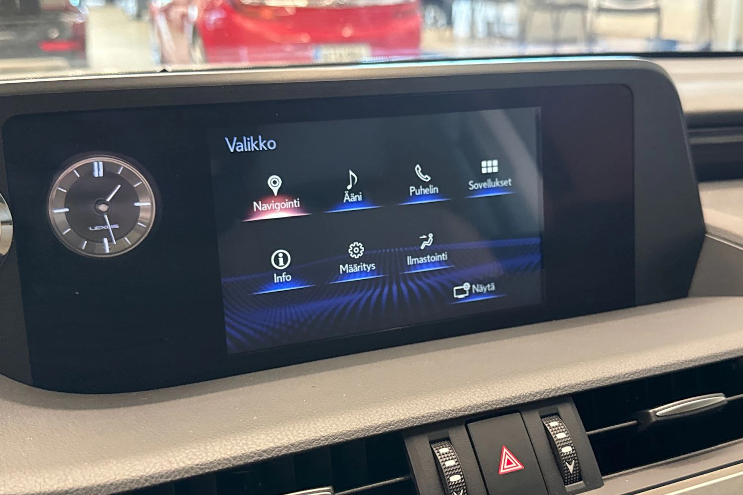 harmaa Lexus ES 2021 kuva 24.