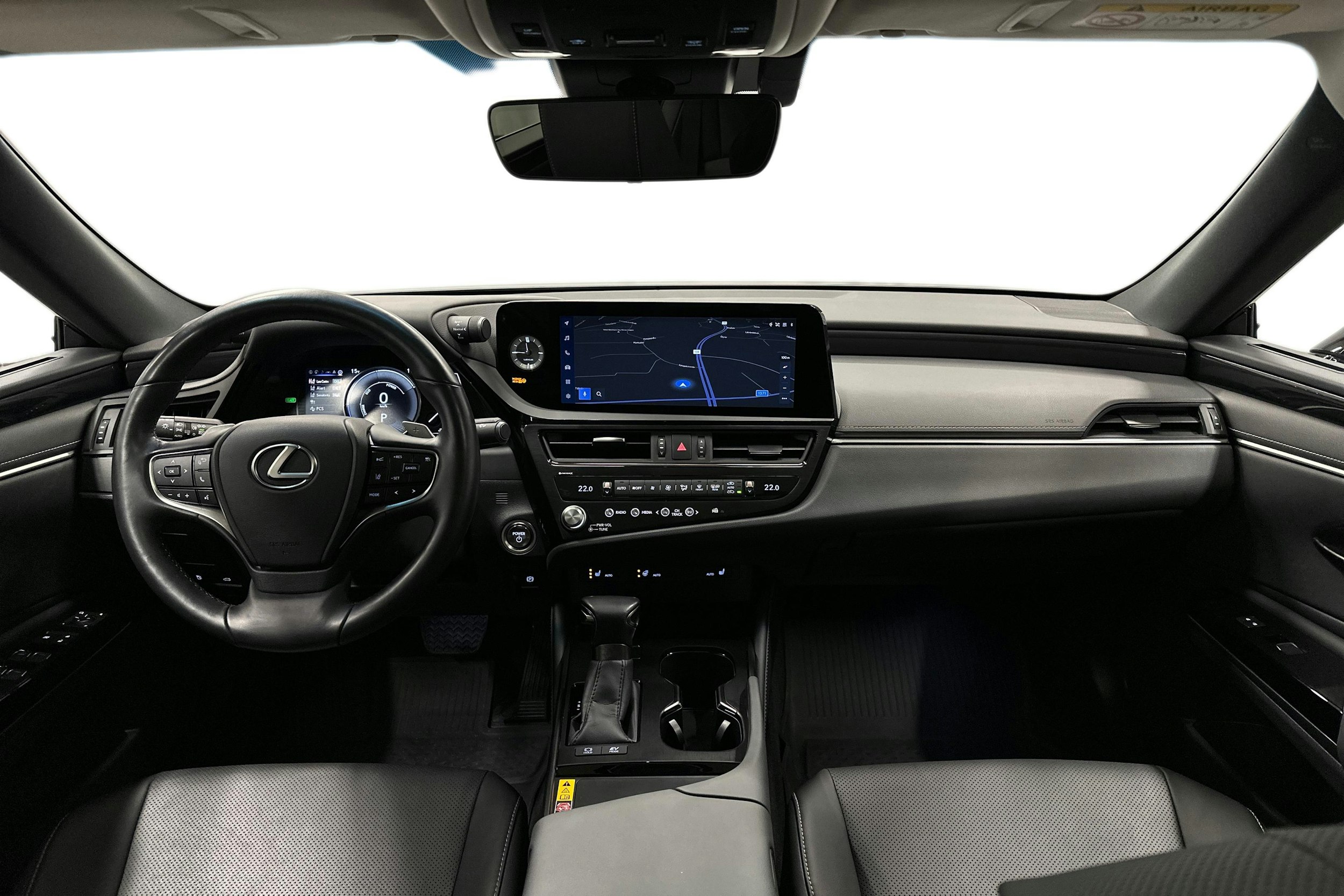 harmaa Lexus ES 2024 kuva 9.