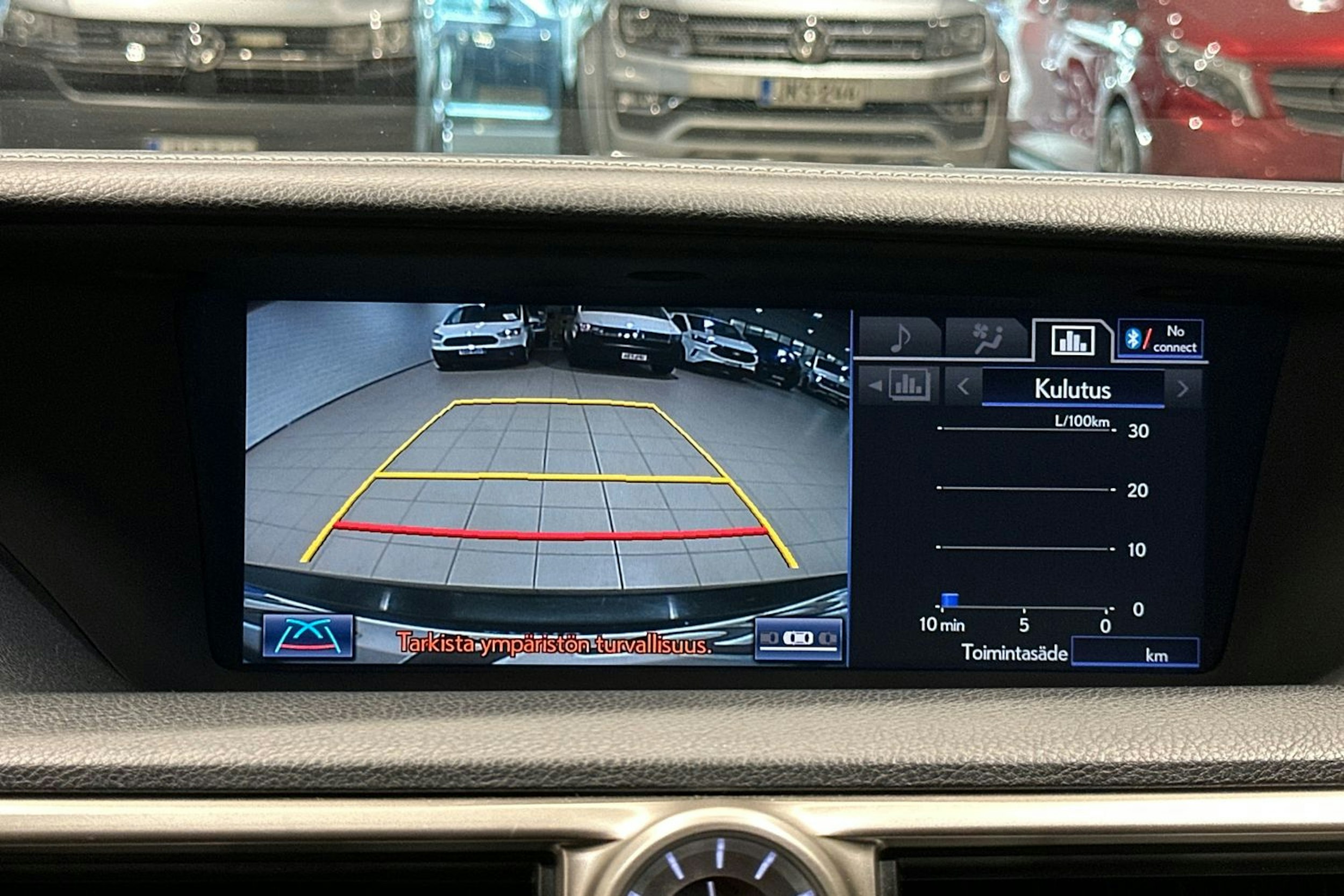 musta Lexus GS 2013 kuva 21.