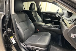 musta Lexus GS 2013 kuva 28.