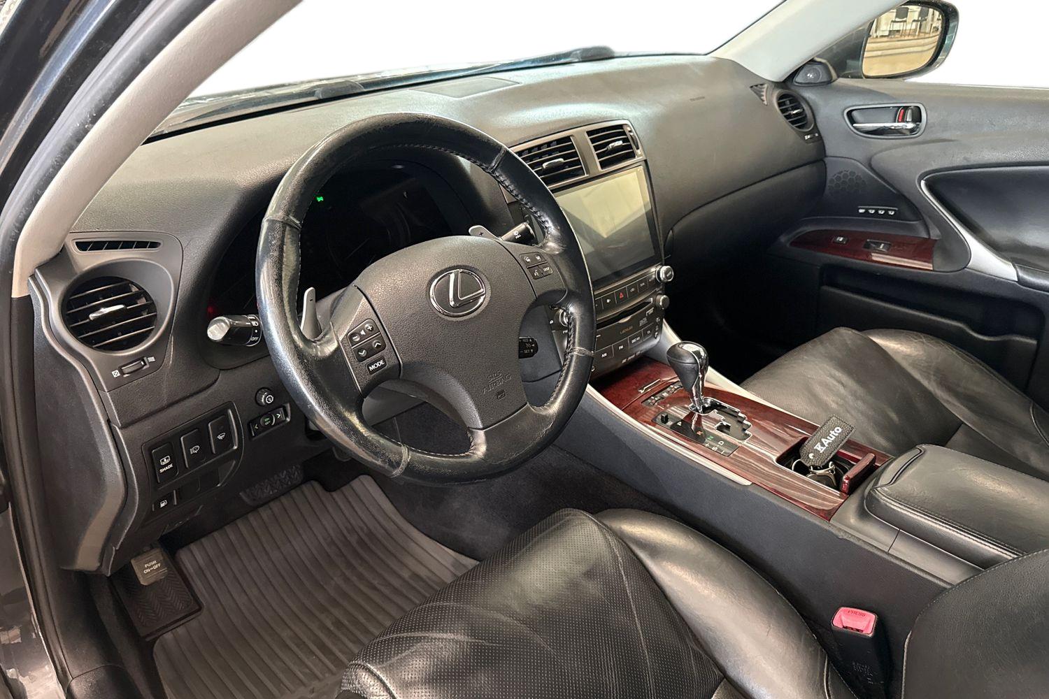 Lexus IS 250 aut. 2006, kuva 6/17