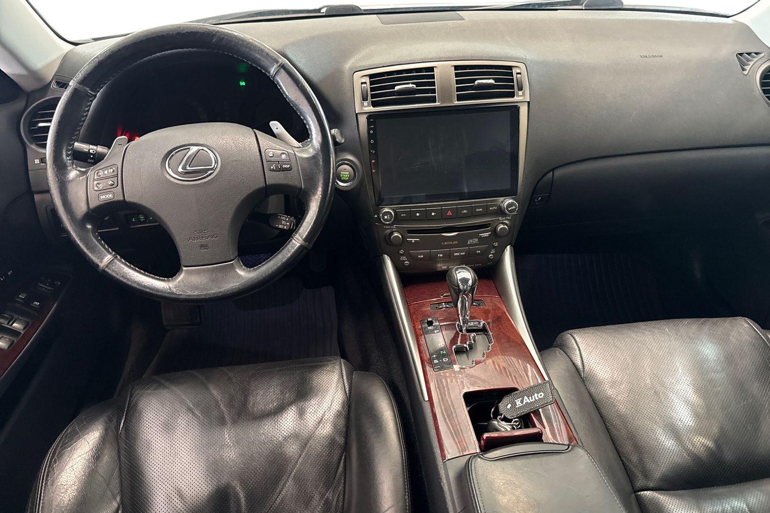 Lexus IS 250 aut. 2006, kuva 7/17