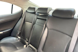 Harmaa Lexus IS 2007 kuva 8.