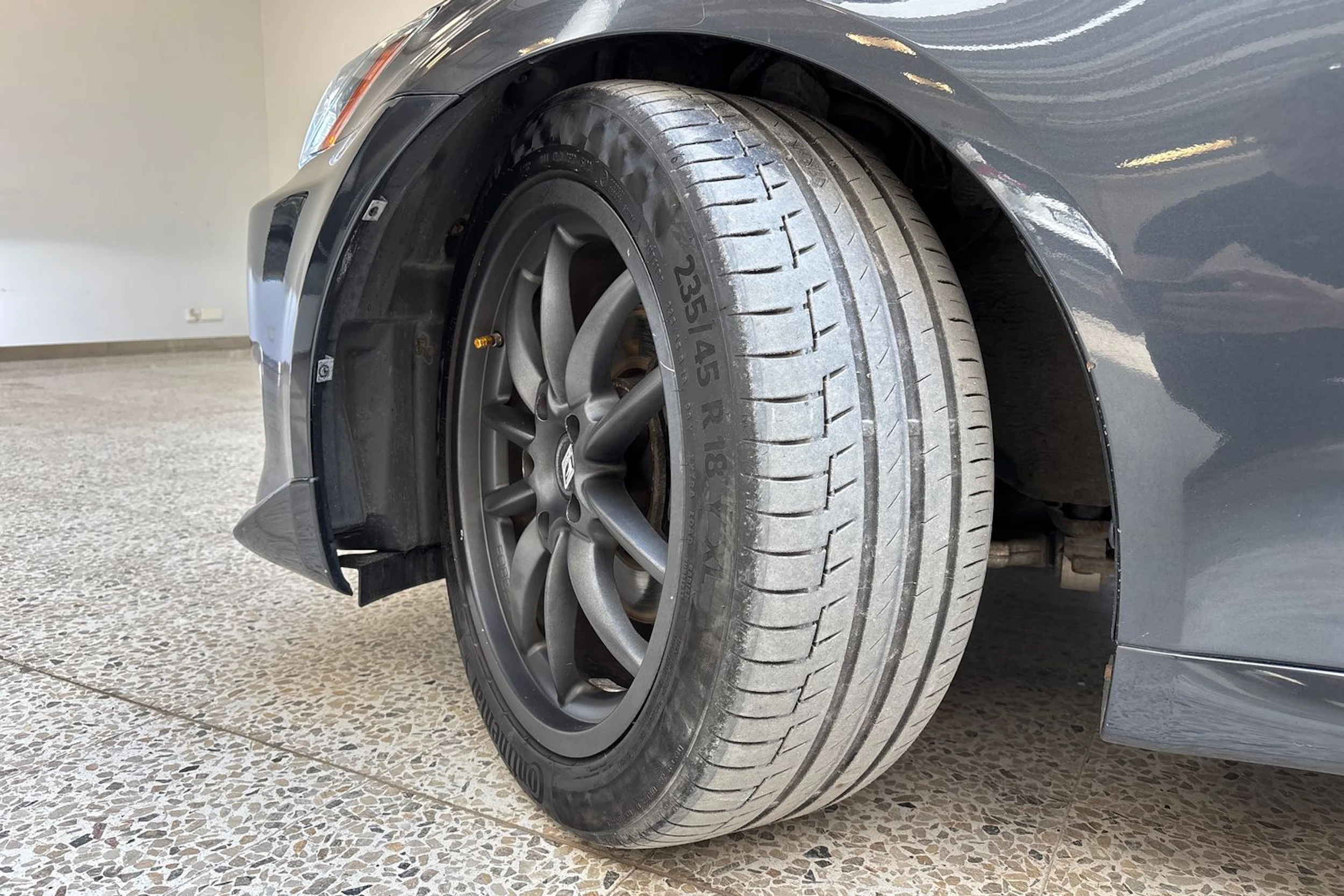 Harmaa Lexus IS 2007 kuva 10.