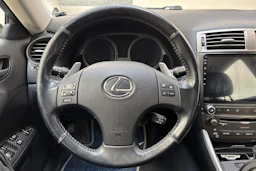 Harmaa Lexus IS 2007 kuva 15.