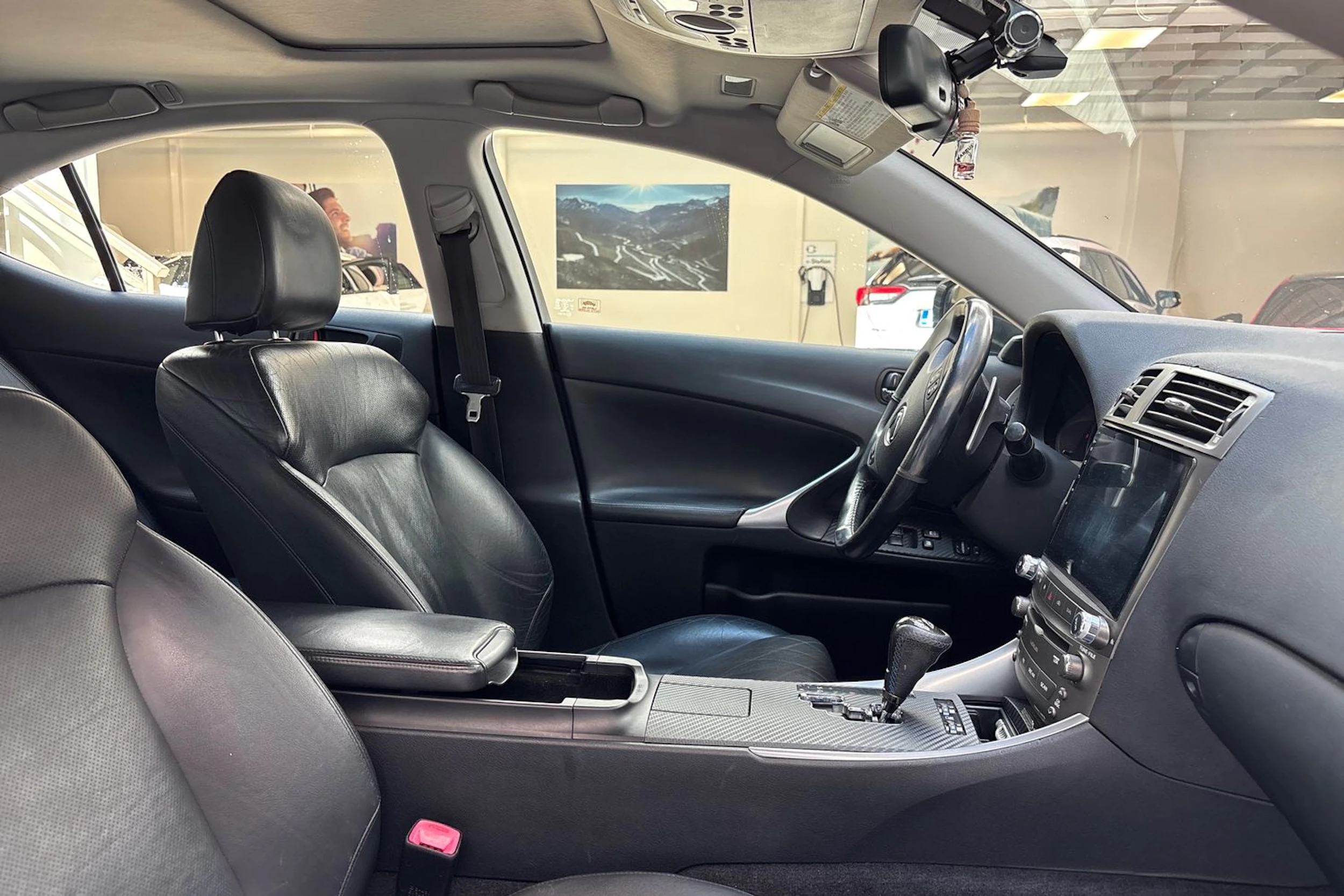 Harmaa Lexus IS 2007 kuva 20.