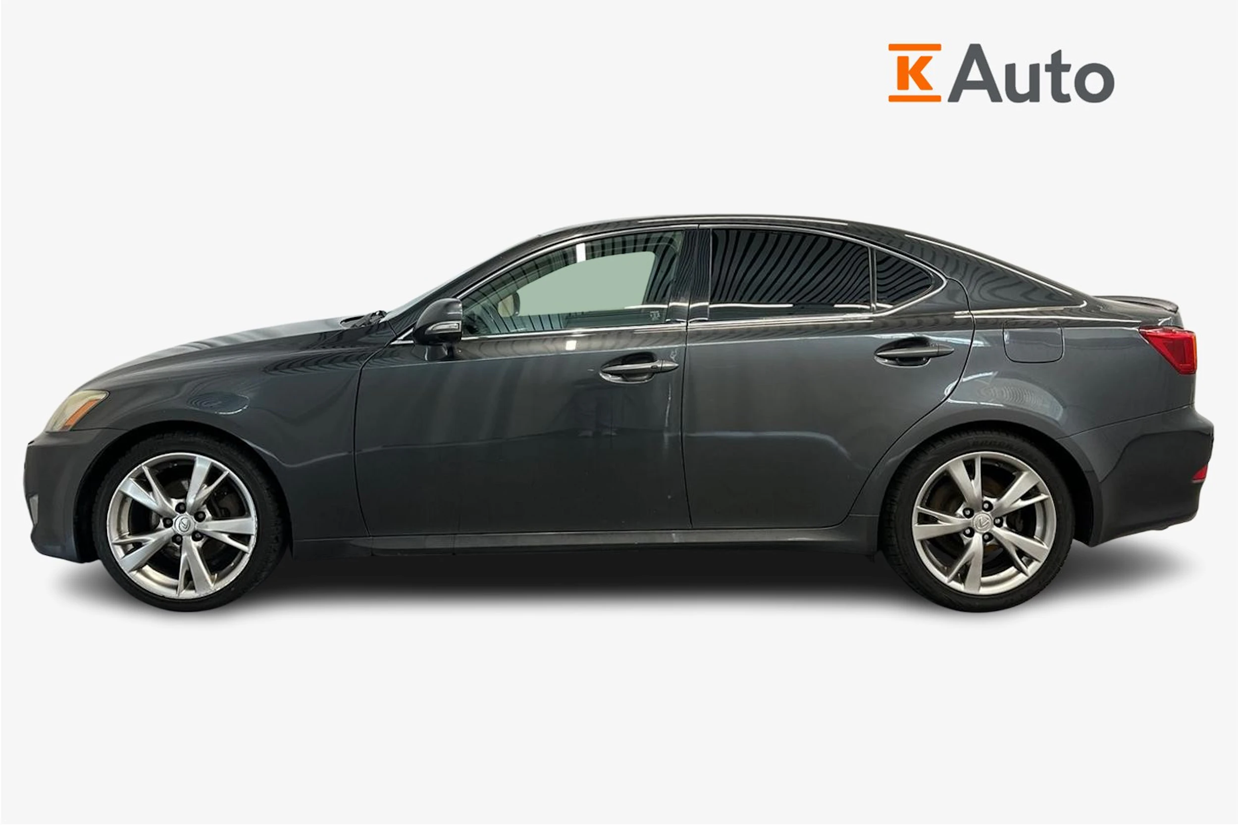Harmaa Lexus IS 2009 kuva 5.