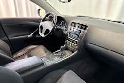 Harmaa Lexus IS 2009 kuva 12.