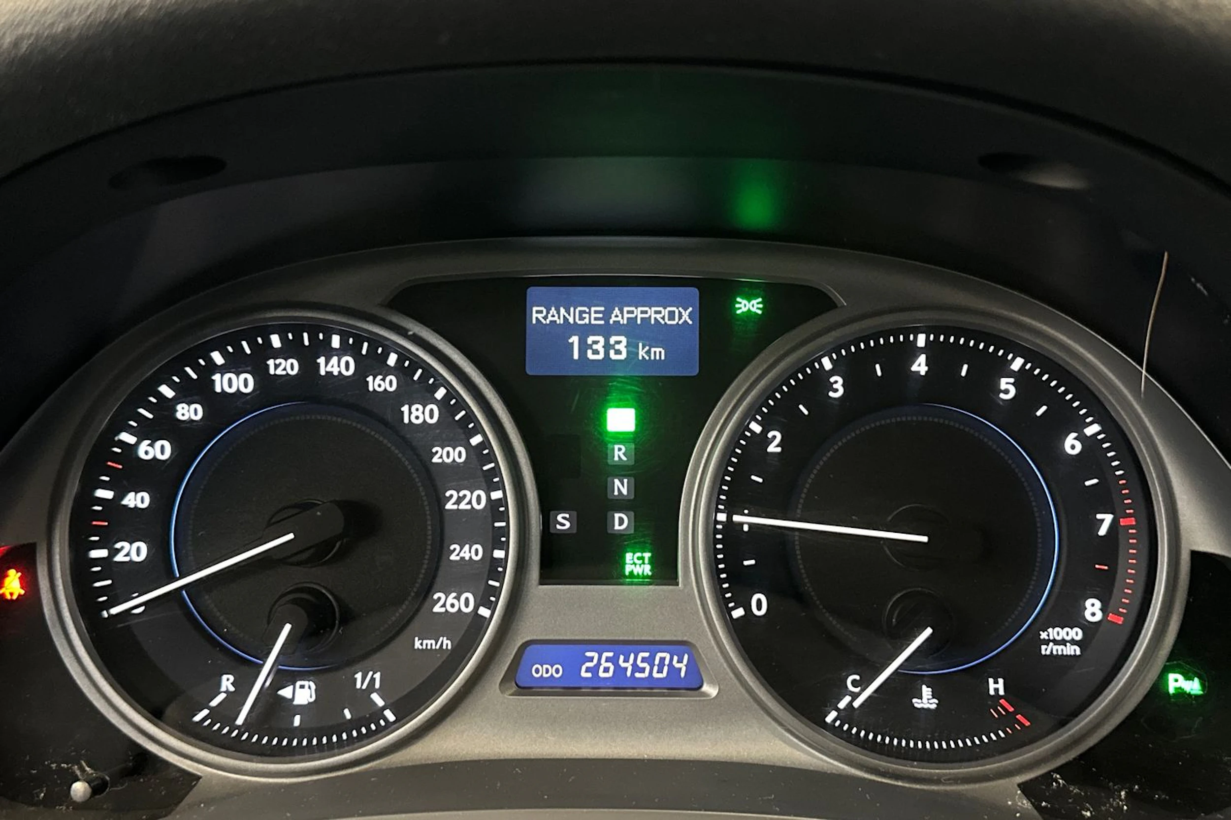 Harmaa Lexus IS 2009 kuva 22.