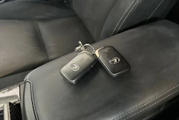 Harmaa Lexus IS 2009 kuva 30.