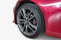 punainen Lexus IS 2012 kuva 9.