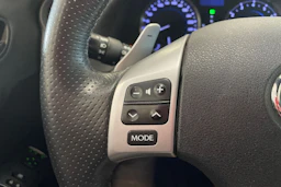punainen Lexus IS 2012 kuva 14.