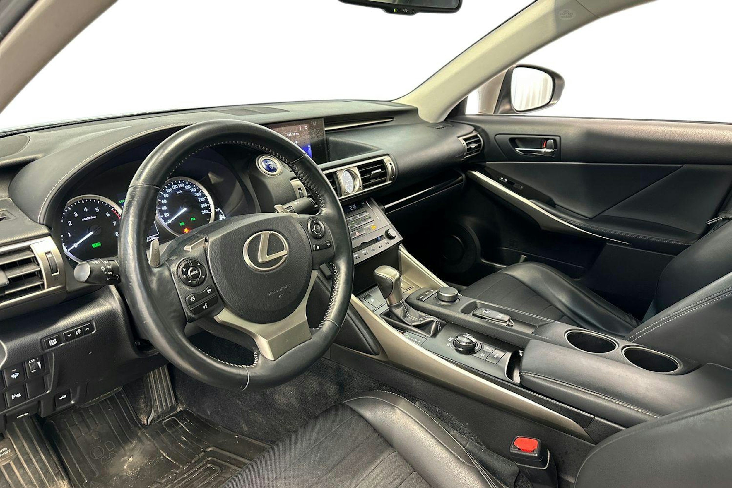 hopea Lexus IS 2013 kuva 3.