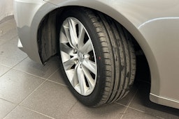hopea Lexus IS 2013 kuva 13.