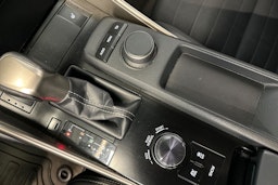 hopea Lexus IS 2013 kuva 21.