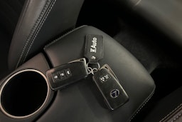 hopea Lexus IS 2013 kuva 27.