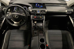 Hopea Lexus IS 2014 kuva 9.