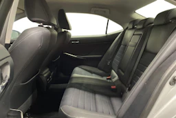 Hopea Lexus IS 2014 kuva 11.