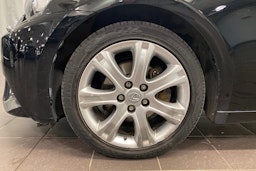 Musta Lexus IS 2016 kuva 11.