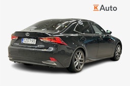 Musta Lexus IS 2017 kuva 2.