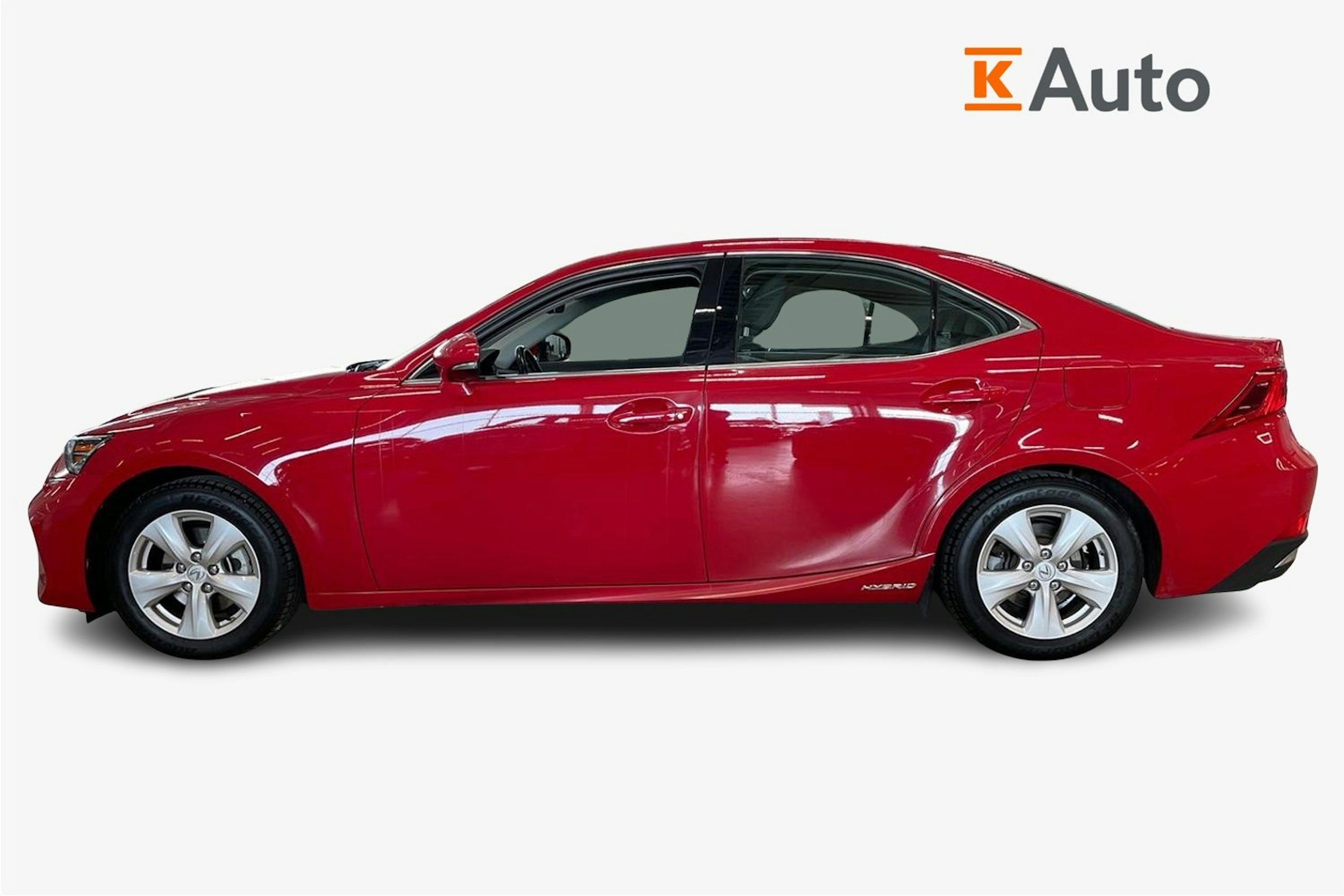 punainen Lexus IS 2018 kuva 6.