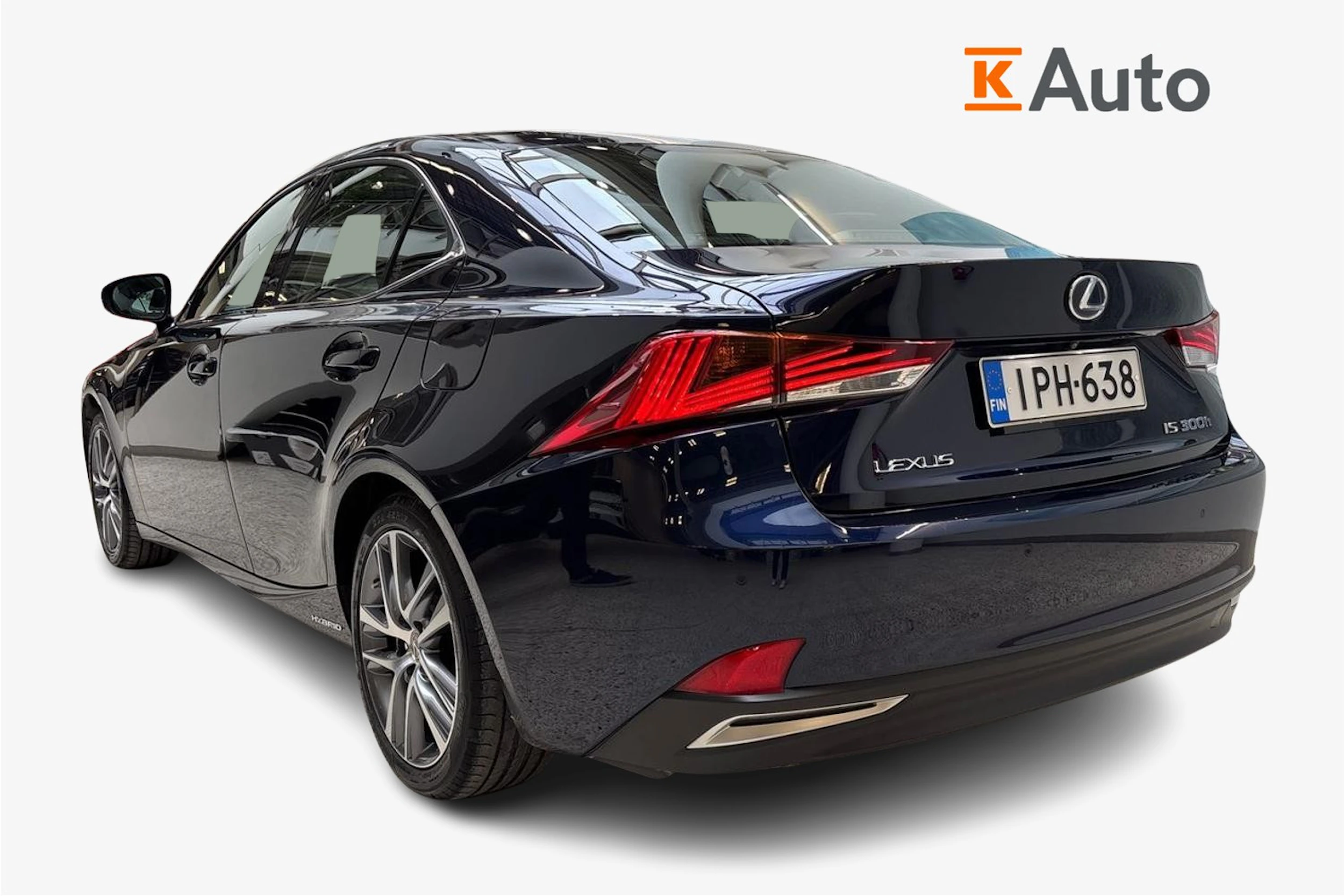 sininen Lexus IS 2019 kuva 3.