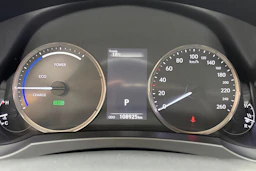 sininen Lexus IS 2019 kuva 22.