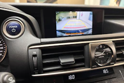 sininen Lexus IS 2019 kuva 23.