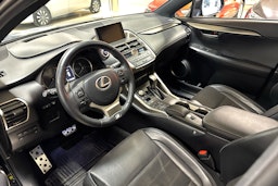 musta Lexus NX 2014 kuva 6.