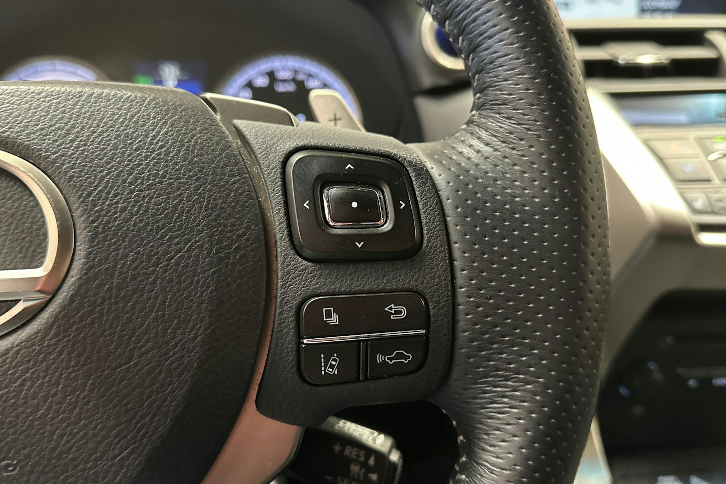 musta Lexus NX 2014 kuva 28.