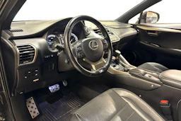 musta Lexus NX 2015 kuva 3.