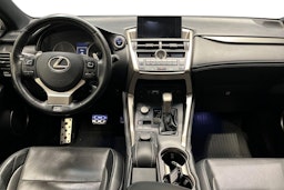 valkoinen Lexus NX 2015 kuva 9.