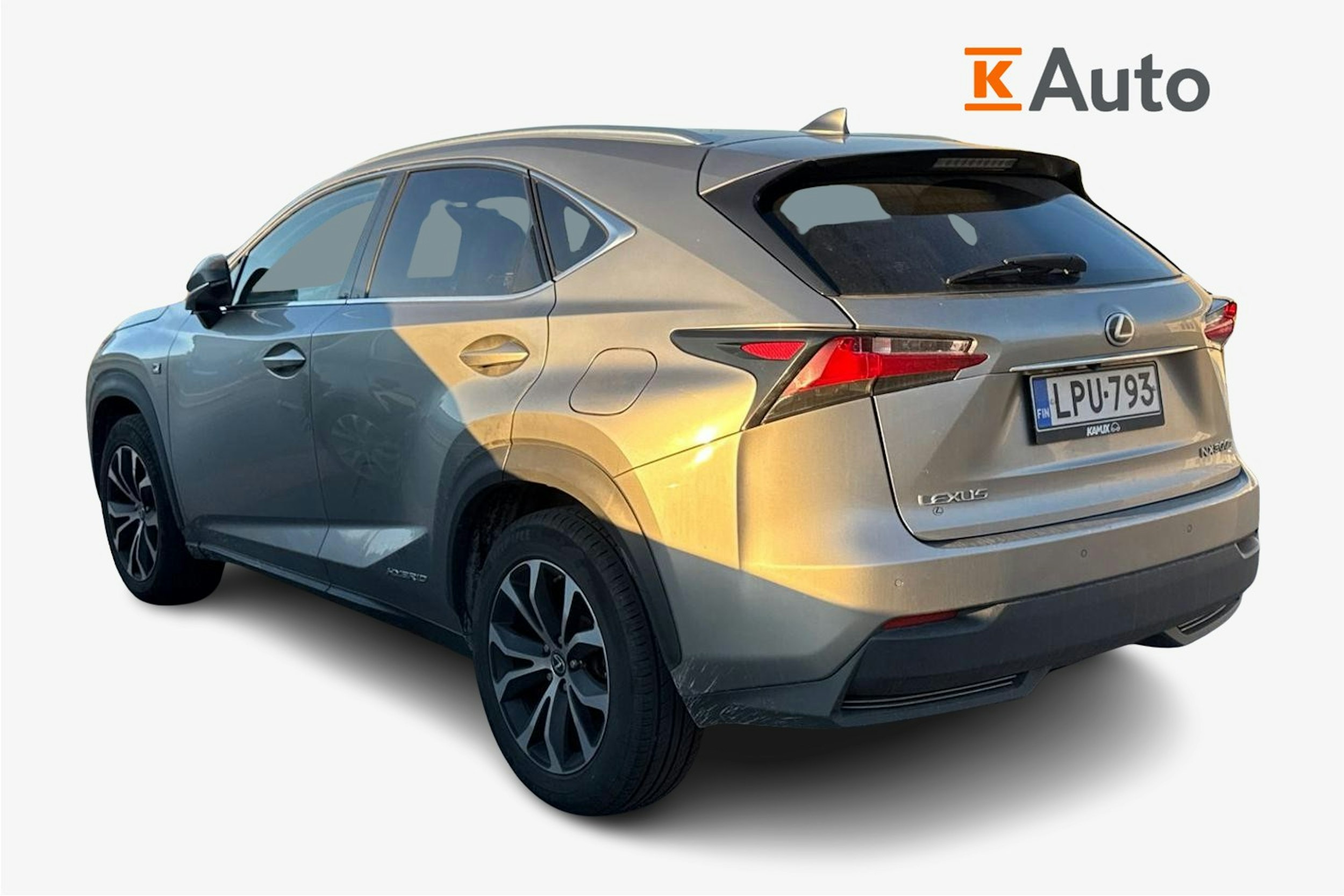 hopea Lexus NX 2015 kuva 2.
