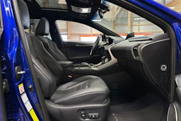 Sininen Lexus NX 2017 kuva 15.