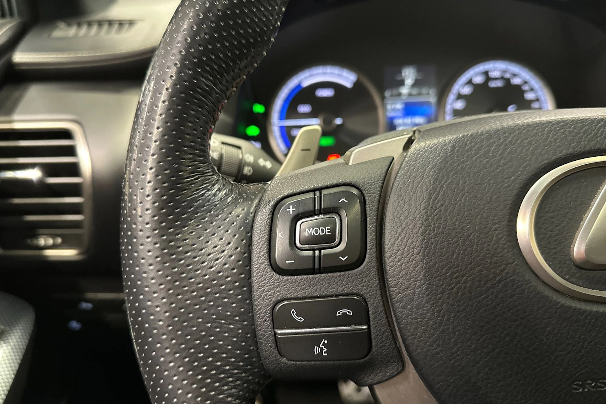 Sininen Lexus NX 2017 kuva 25.