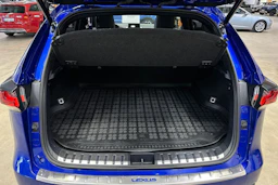Sininen Lexus NX 2017 kuva 30.
