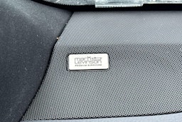 valkoinen Lexus NX 2017 kuva 7.