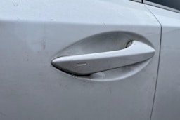 valkoinen Lexus NX 2017 kuva 14.