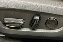 musta Lexus NX 2022 kuva 18.