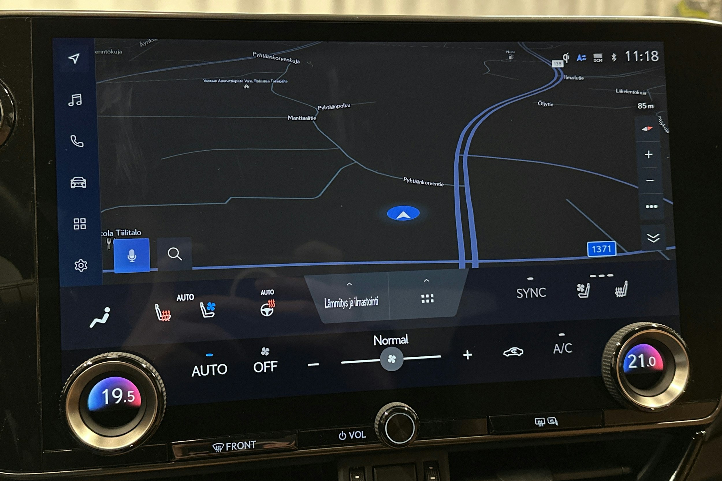 musta Lexus NX 2022 kuva 26.