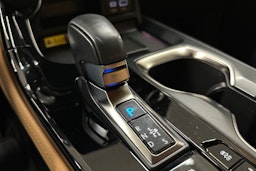 musta Lexus NX 2022 kuva 32.