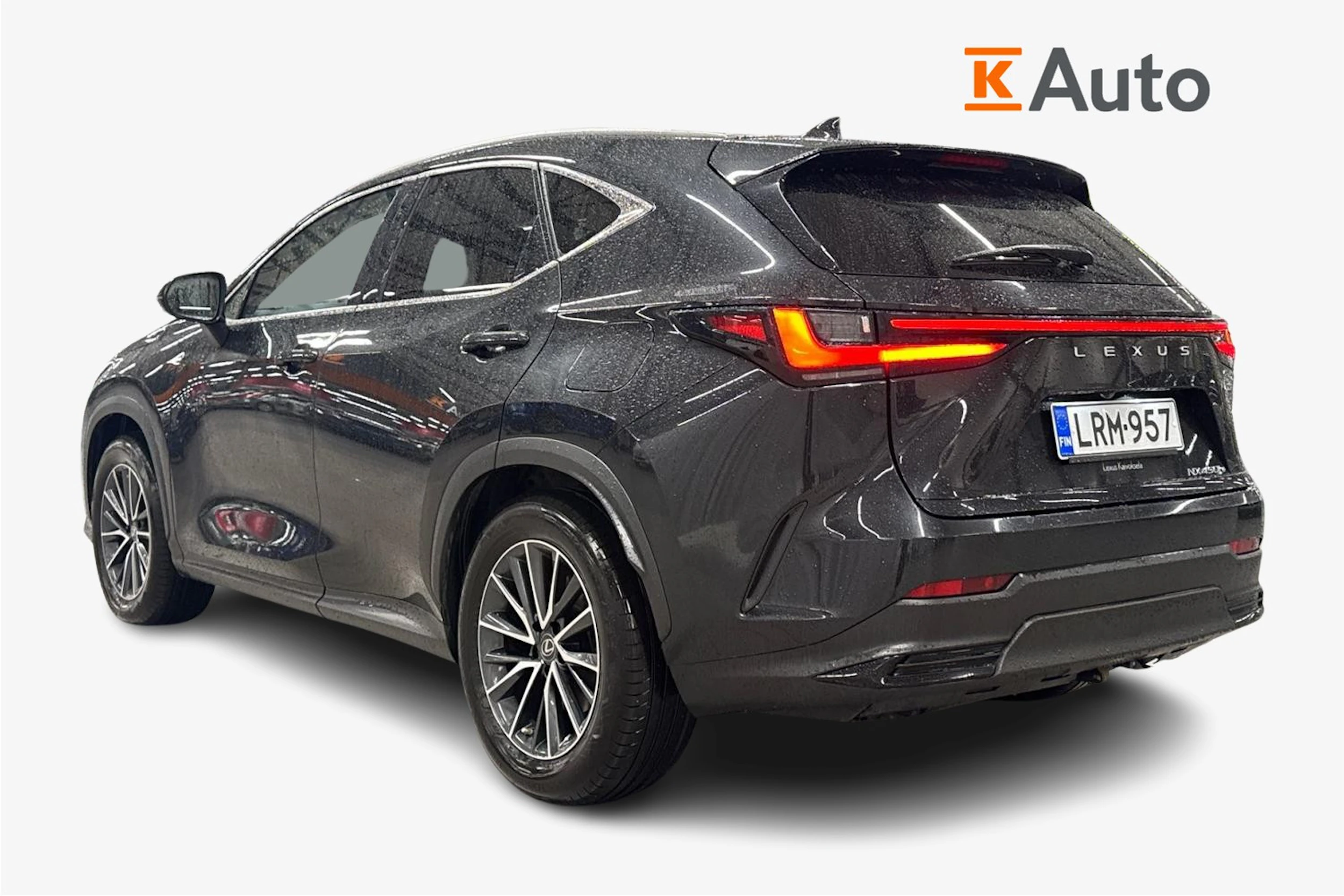 musta Lexus NX 2022 kuva 2.