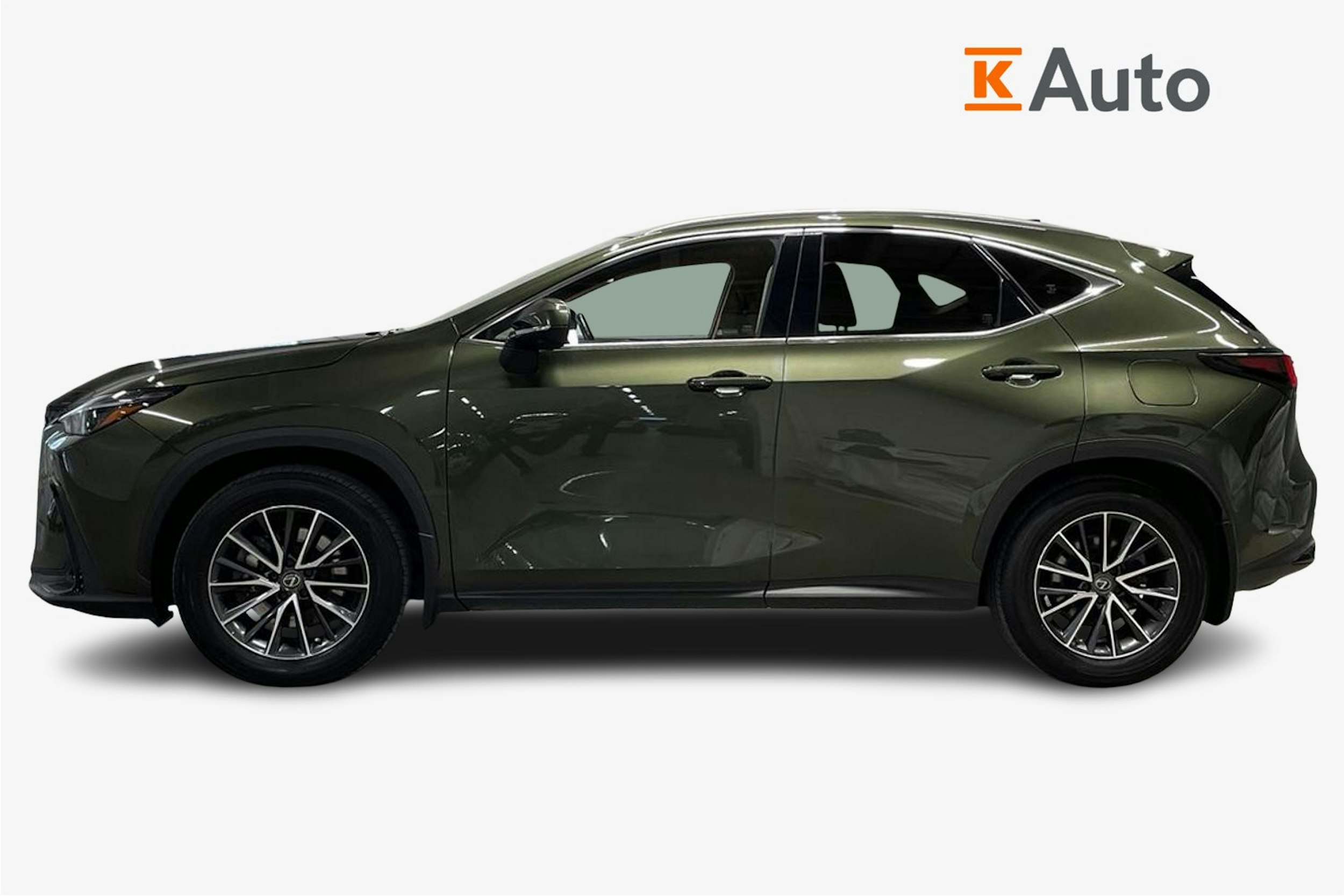 Musta Lexus NX 2022 kuva 6.