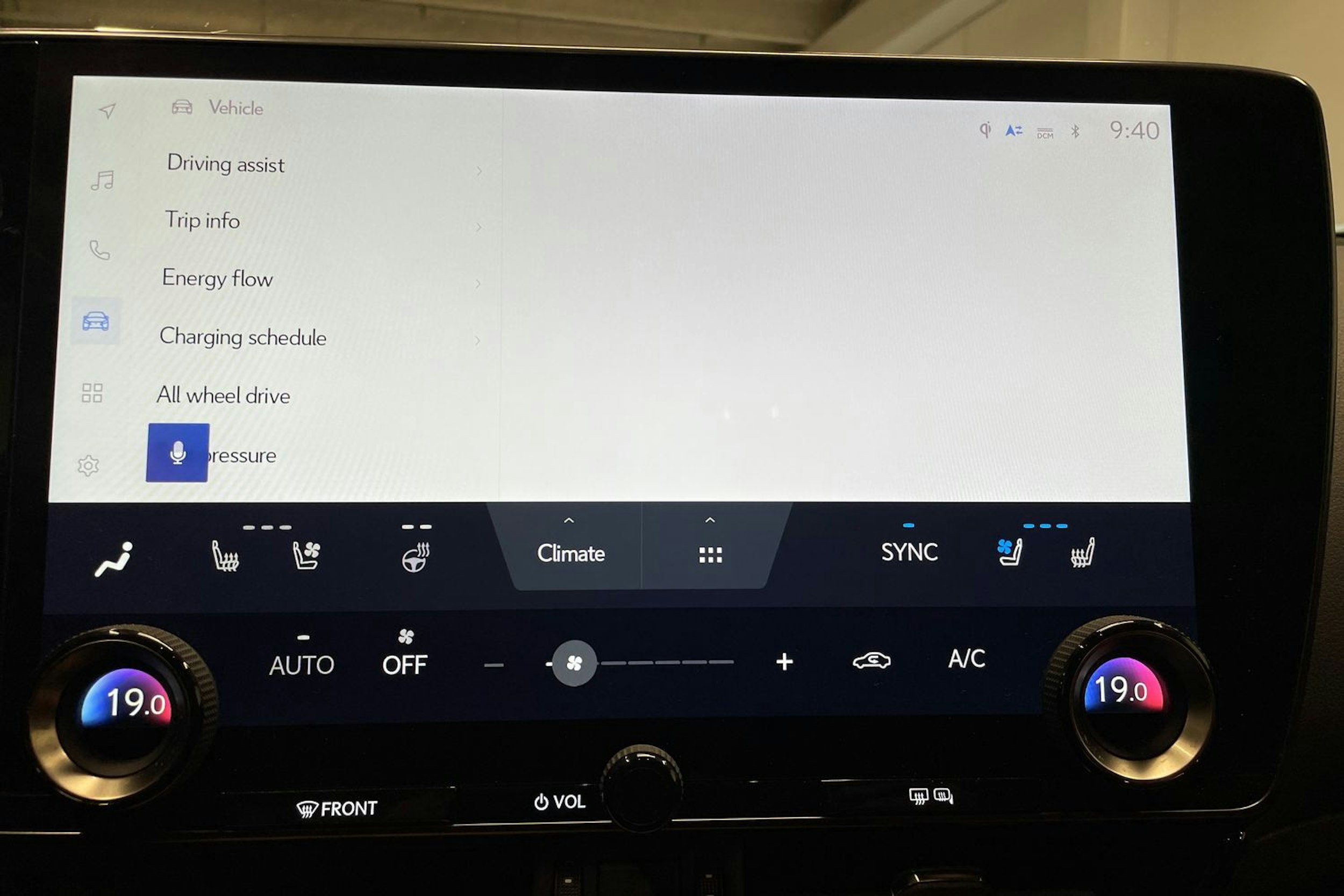 Musta Lexus NX 2022 kuva 29.