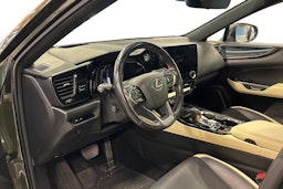 Lexus NX 2022 kuva 3.