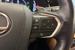 musta Lexus NX 2022 kuva 21.