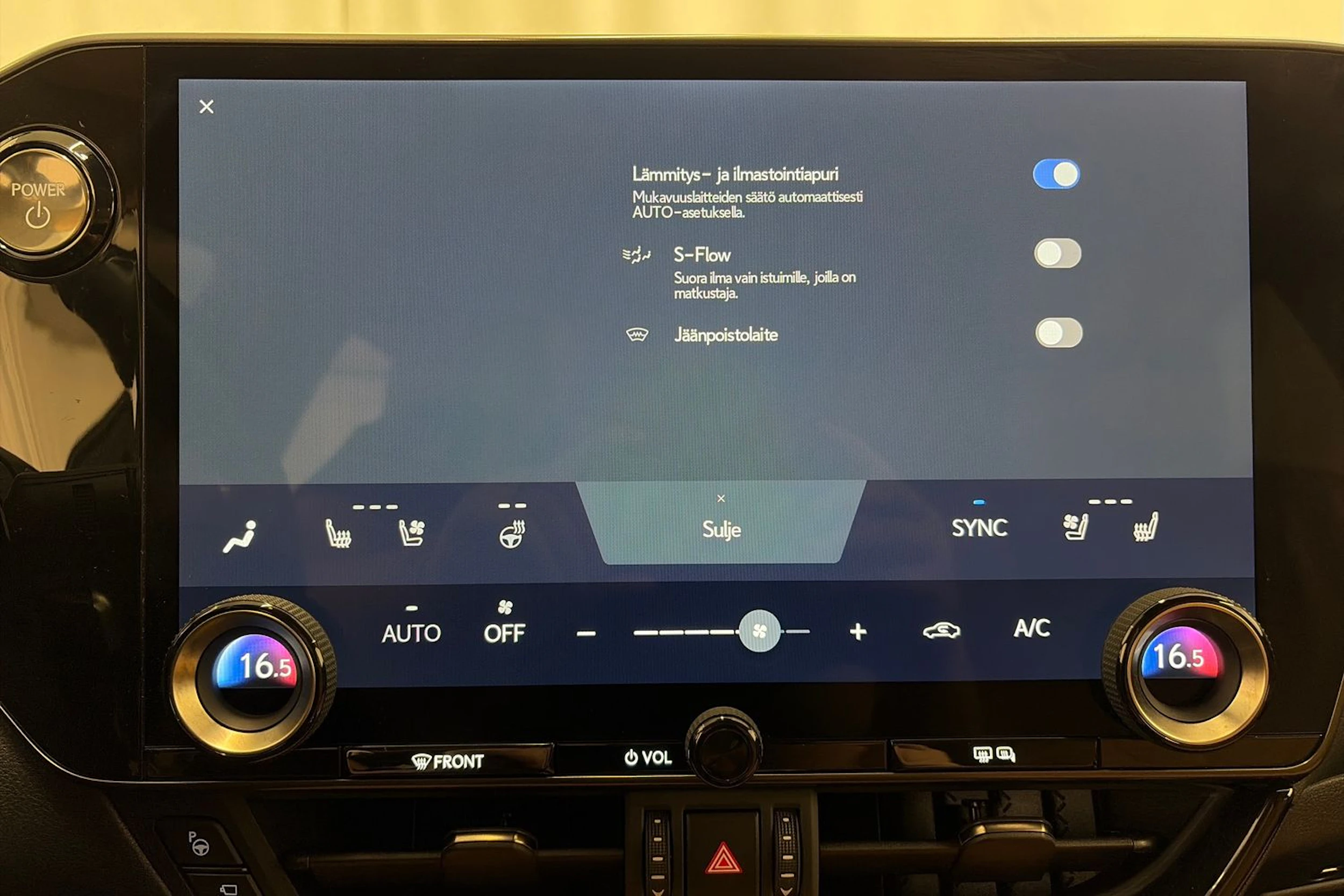musta Lexus NX 2022 kuva 26.