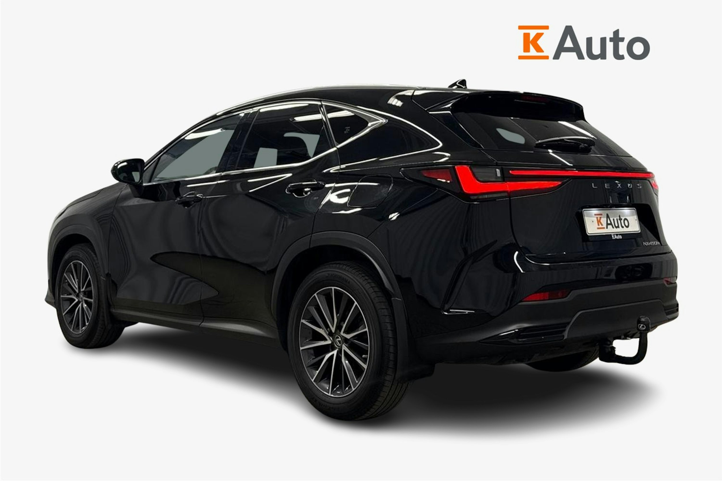 musta Lexus NX 2023 kuva 2.
