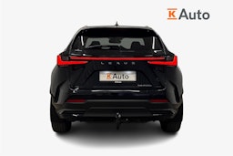 musta Lexus NX 2023 kuva 3.
